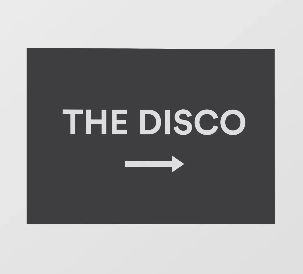 Cartello a freccia To The Disco telo in pvc da Peaches Art Prints