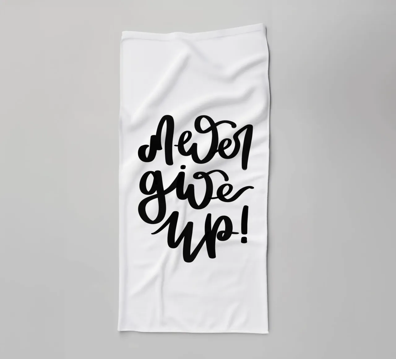 Never give up! asciugamano da bagno da LIMITED EDITION LETTERS