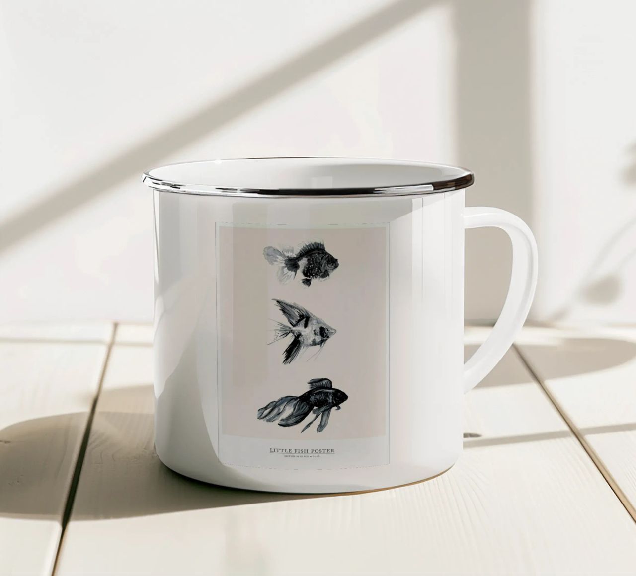 Little Fish tazza in smalto da Mathilde Olsen