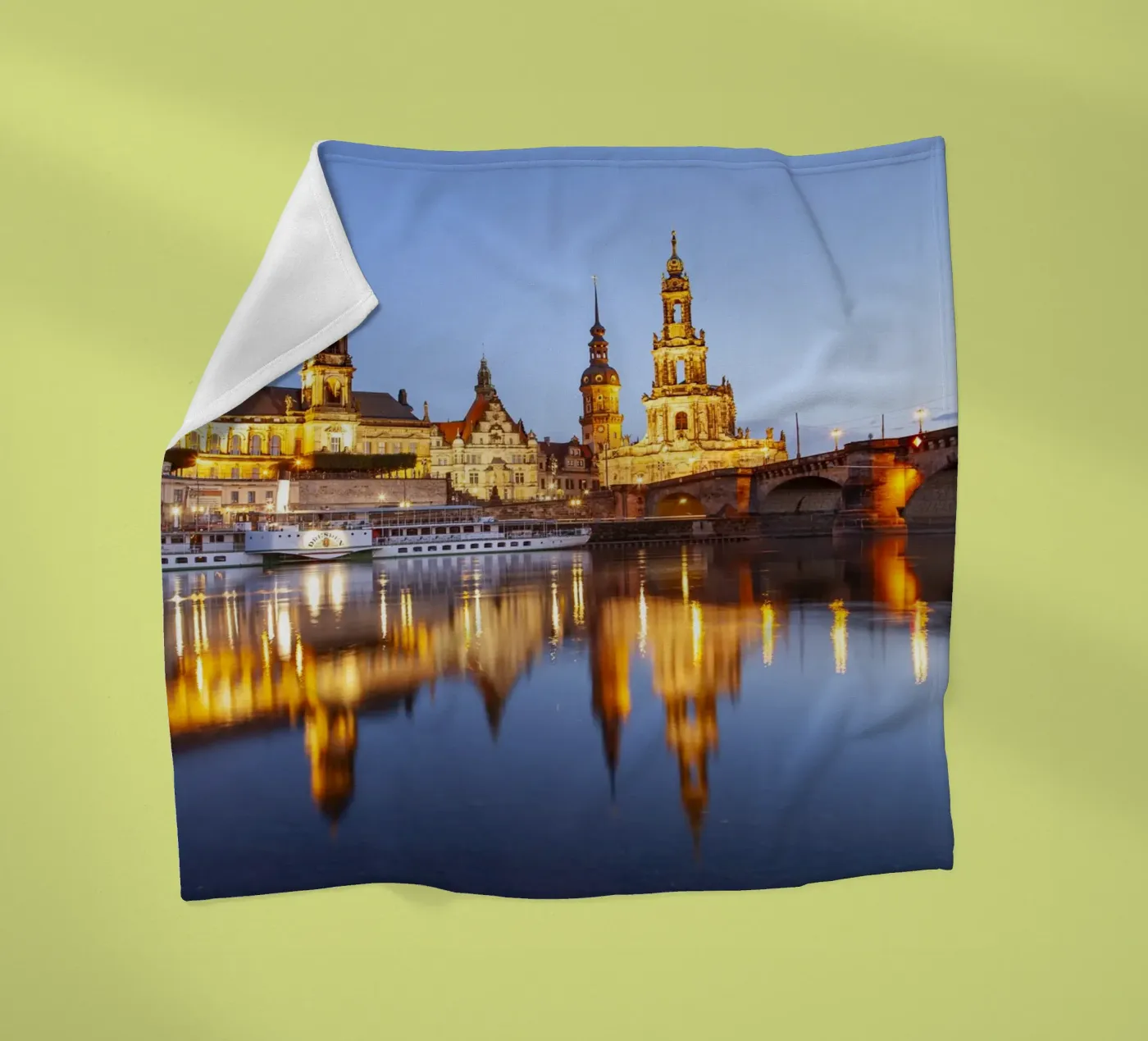 Dresden Fleecedecke von Reisefotografie - Bilder aus aller Welt