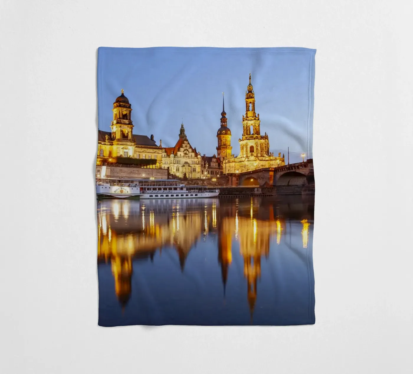Dresden Fleecedecke von Reisefotografie - Bilder aus aller Welt