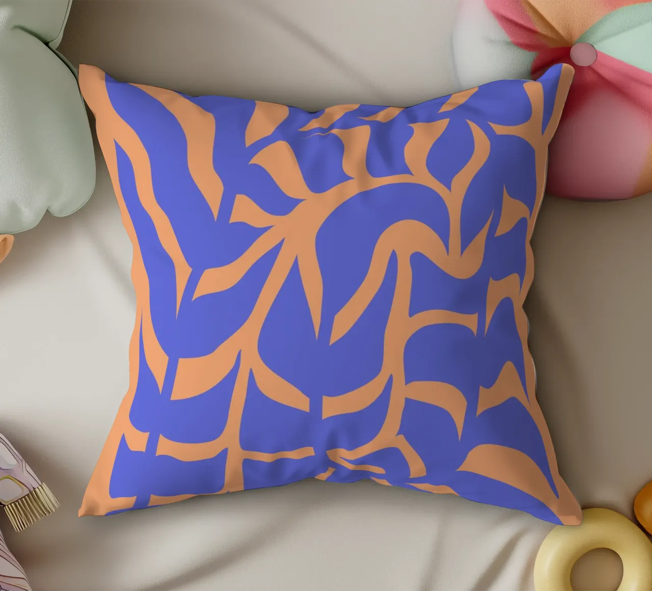 Vivid Harmony: Blue Leaf & Fiery Glow | Design Art cuscino da PrintCessStudio