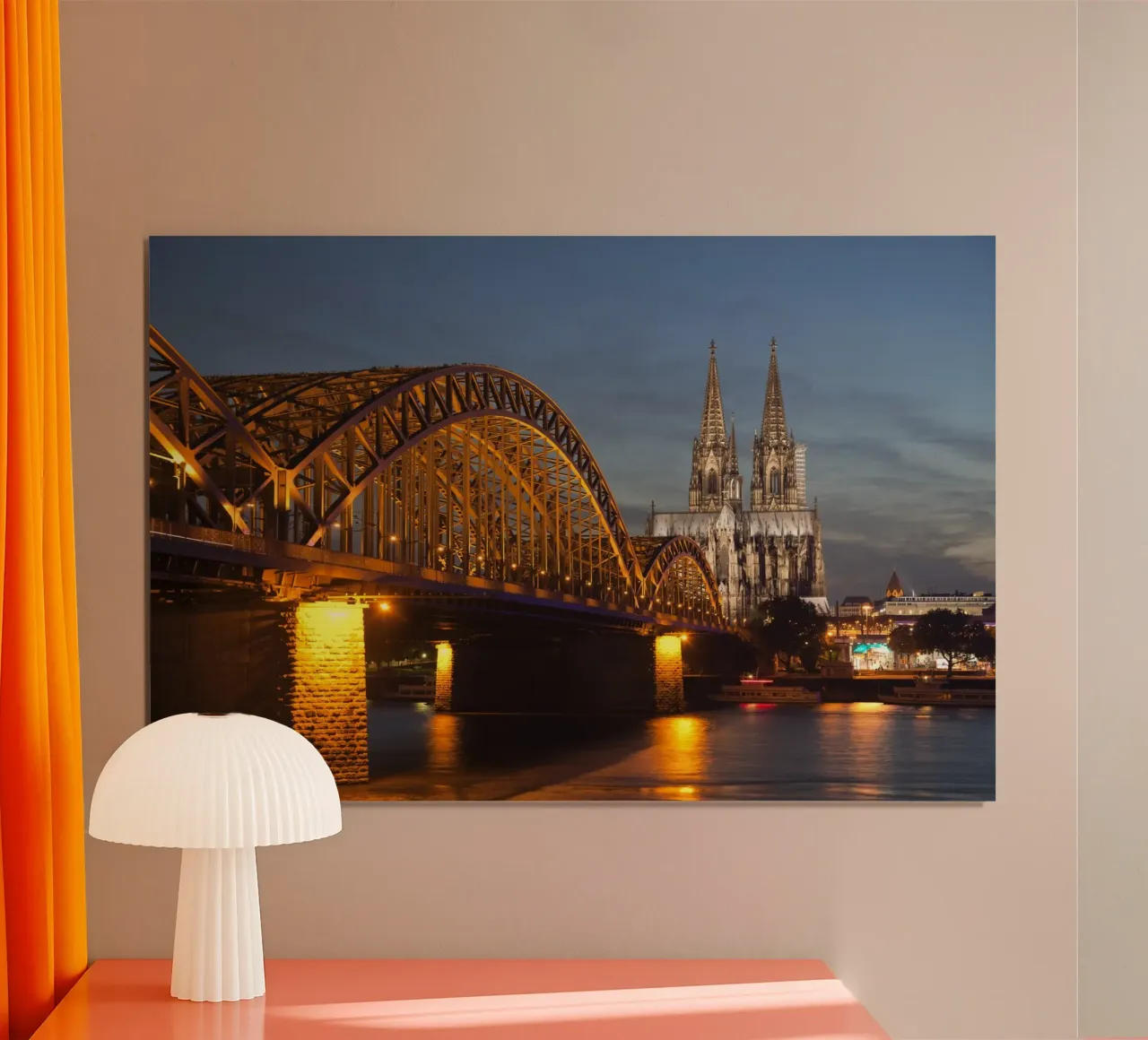 Kölner Dom und Hohenzollernbrücke poster con telaio in alluminio da Reisefotografie - Bilder aus aller Welt
