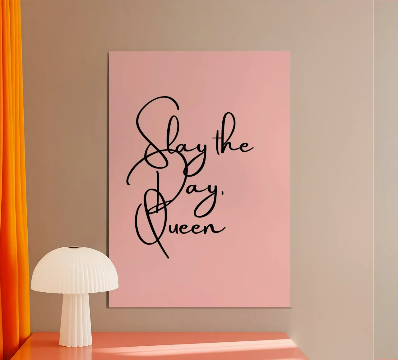 Slay the Day, Queen - Estampado rosa empoderador poster con marco de madera de PrintCessStudio