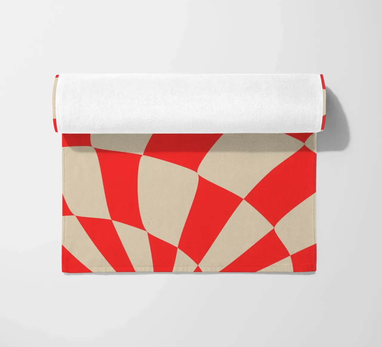 Twisted Red Checkered Design – Bold & Modern Art telo mare da PrintCessStudio