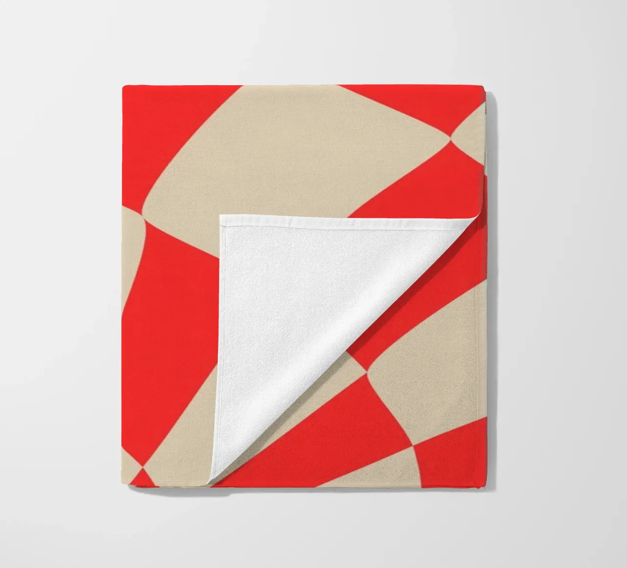 Twisted Red Checkered Design – Bold & Modern Art telo mare da PrintCessStudio