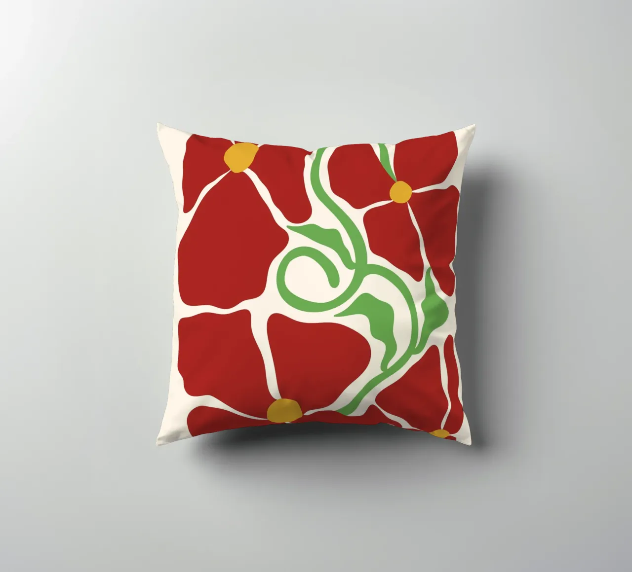 Red Blossom Dreams: Abstract Floral Design cuscino da PrintCessStudio