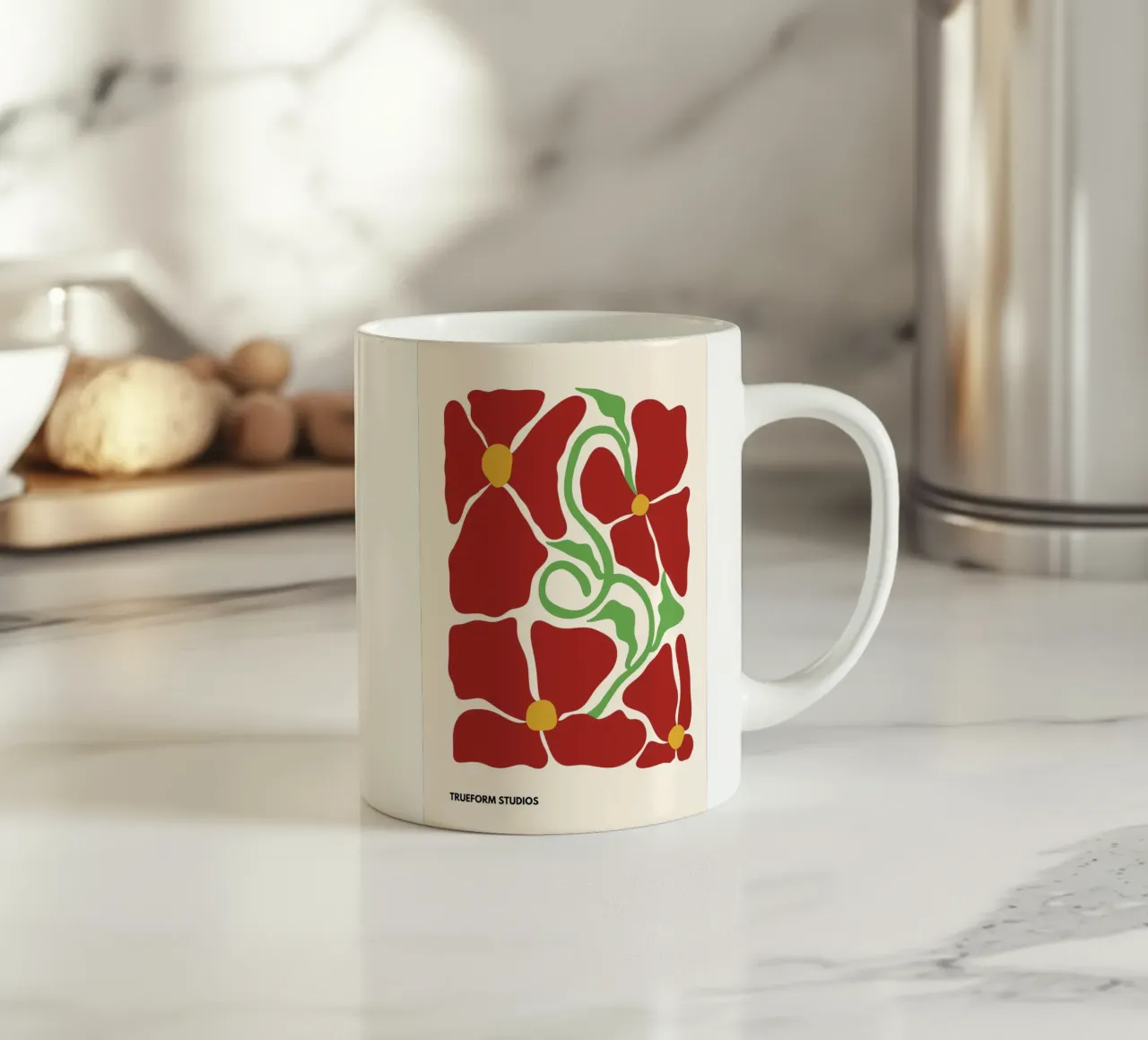 Red Blossom Dreams: Abstract Floral Design tazza in ceramica da PrintCessStudio