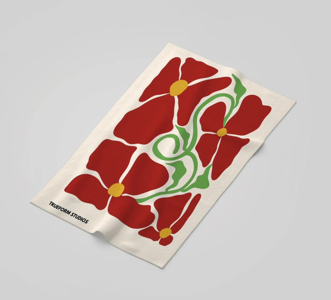 Red Blossom Dreams: Abstract Floral Design telo mare da PrintCessStudio