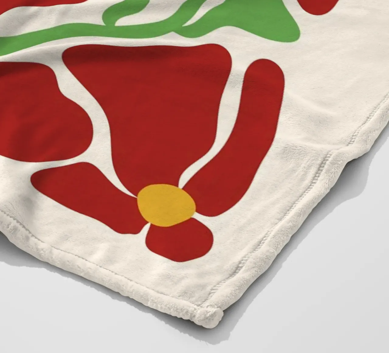 Red Blossom Dreams: Abstract Floral Design coperta in pile da PrintCessStudio