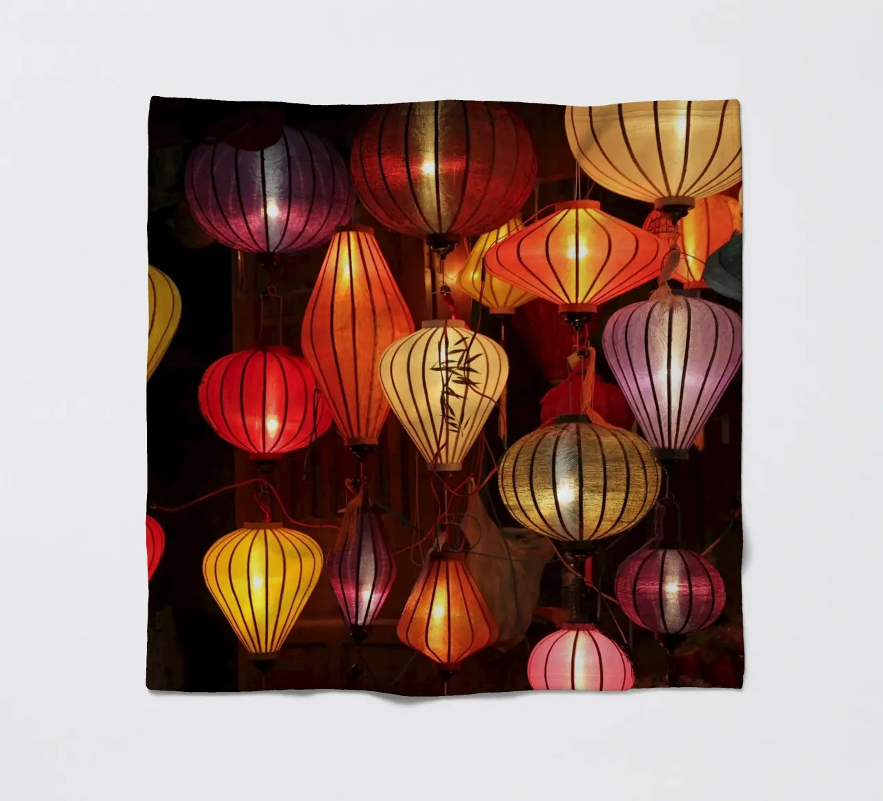 Laternen in Vietnam coperta in pile da Reisefotografie - Bilder aus aller Welt