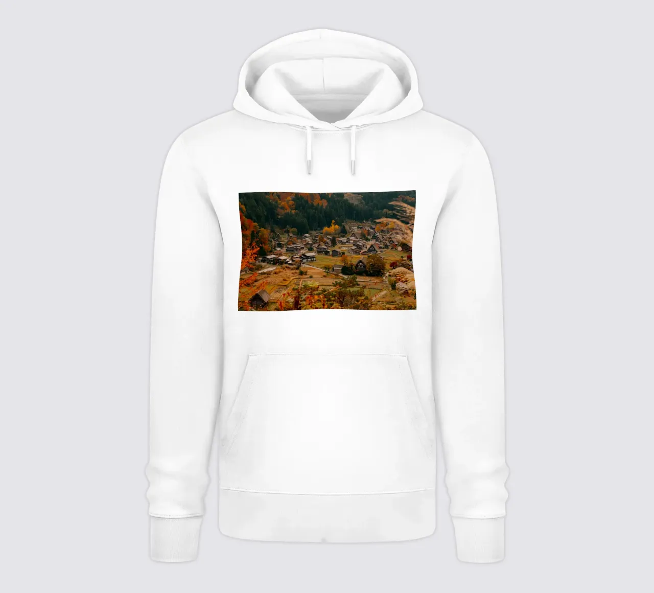Villaggio agricolo giapponese in autunno - Shirakawa-go felpa con cappuccio da Marcel Bisig