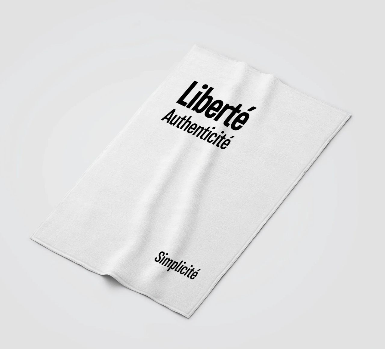 Liberte Authenticite Simplicite coperta in pile da YV TYPOGRAPHY