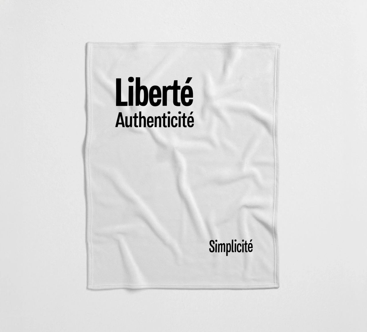 Liberte Authenticite Simplicite coperta in pile da YV TYPOGRAPHY