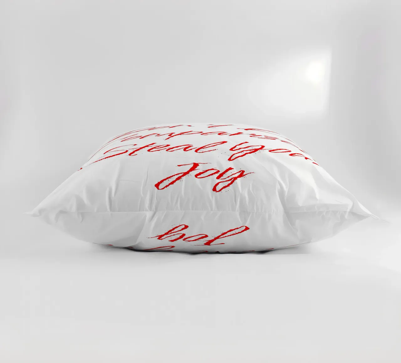 Don't Let Comparison Steal Your Joy - Red Text cojín de FABOArt