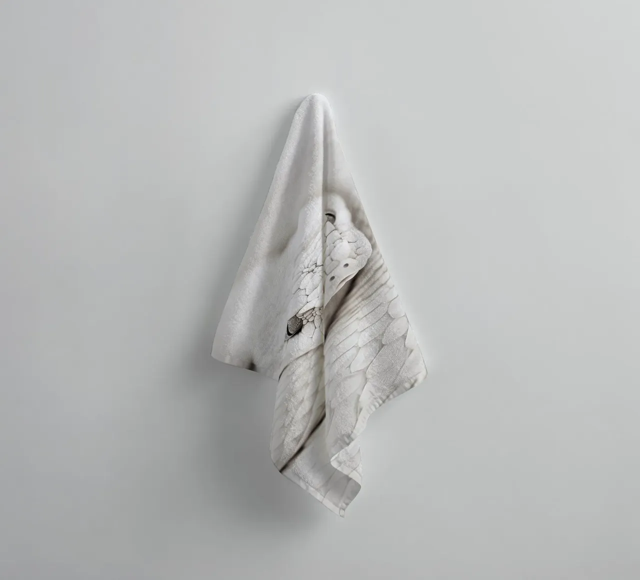 Elegante serpente bianco asciugamano da bagno da Carinaprint