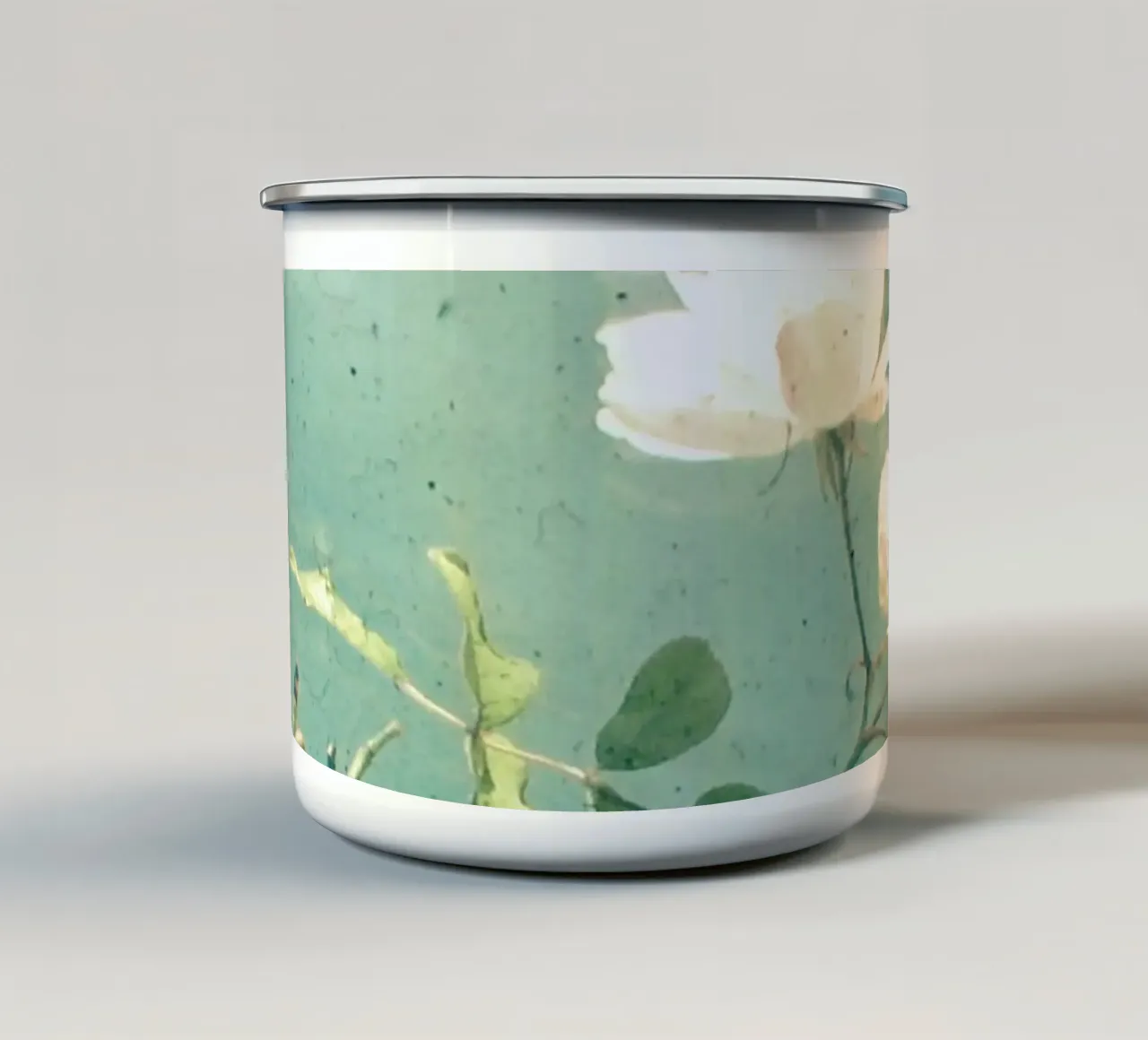 Rosa Bianca tazza in smalto da Cassia Beck Photography