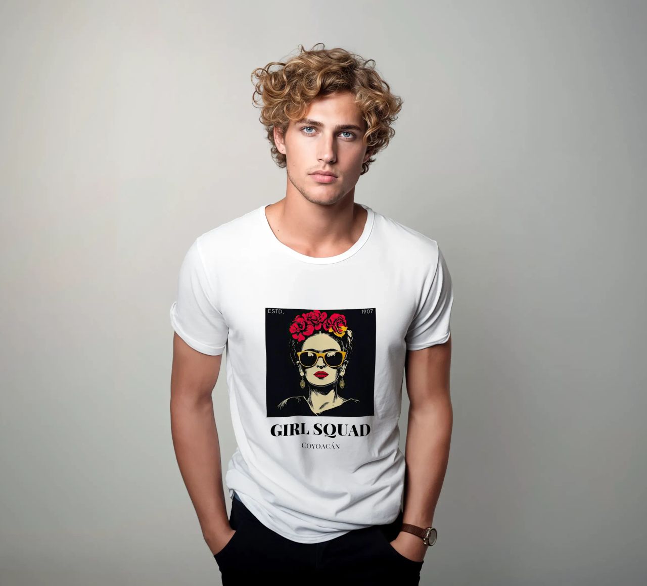Frida Kahlo "Mujeres fuertes, arte fuerte" camiseta de Fantasias Florales