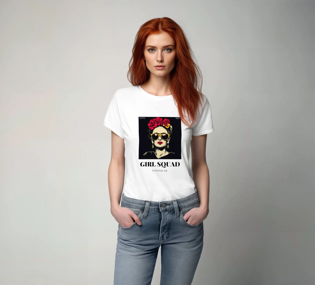Frida Kahlo "Mujeres fuertes, arte fuerte" camiseta de Fantasias Florales