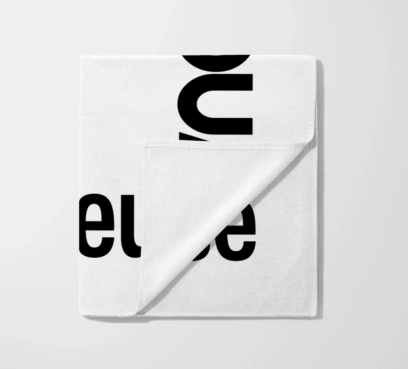 Amour Euse serviette de plage de YV TYPOGRAPHY
