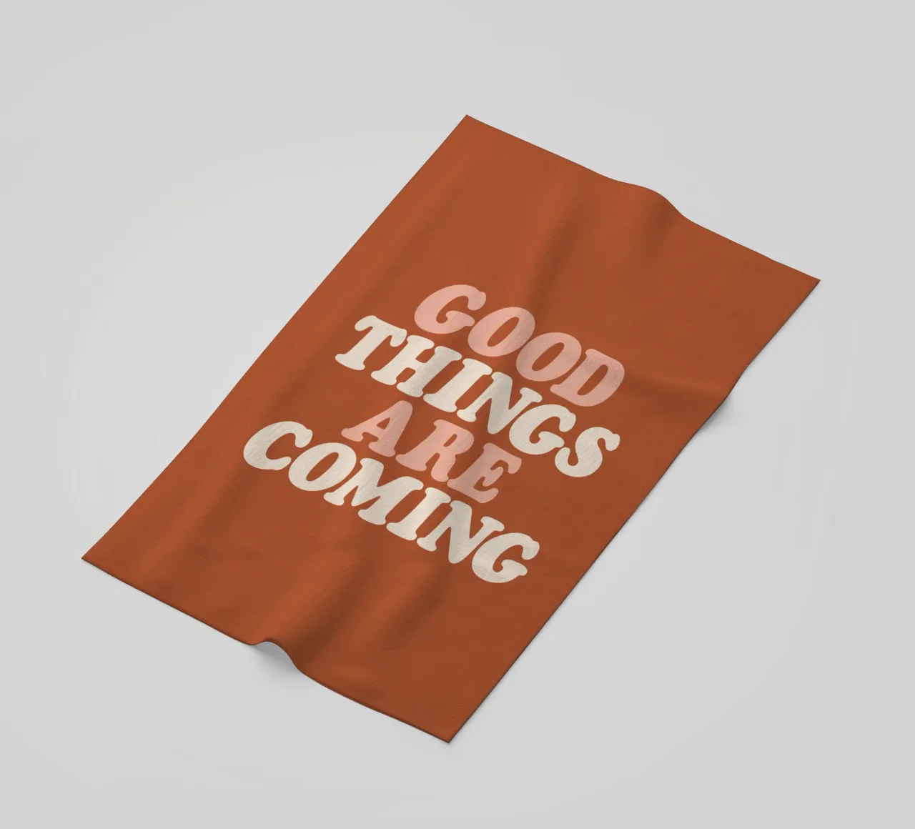 Le cose belle stanno arrivando Tipografia Design telo mare da THE MOTIVATED TYPE