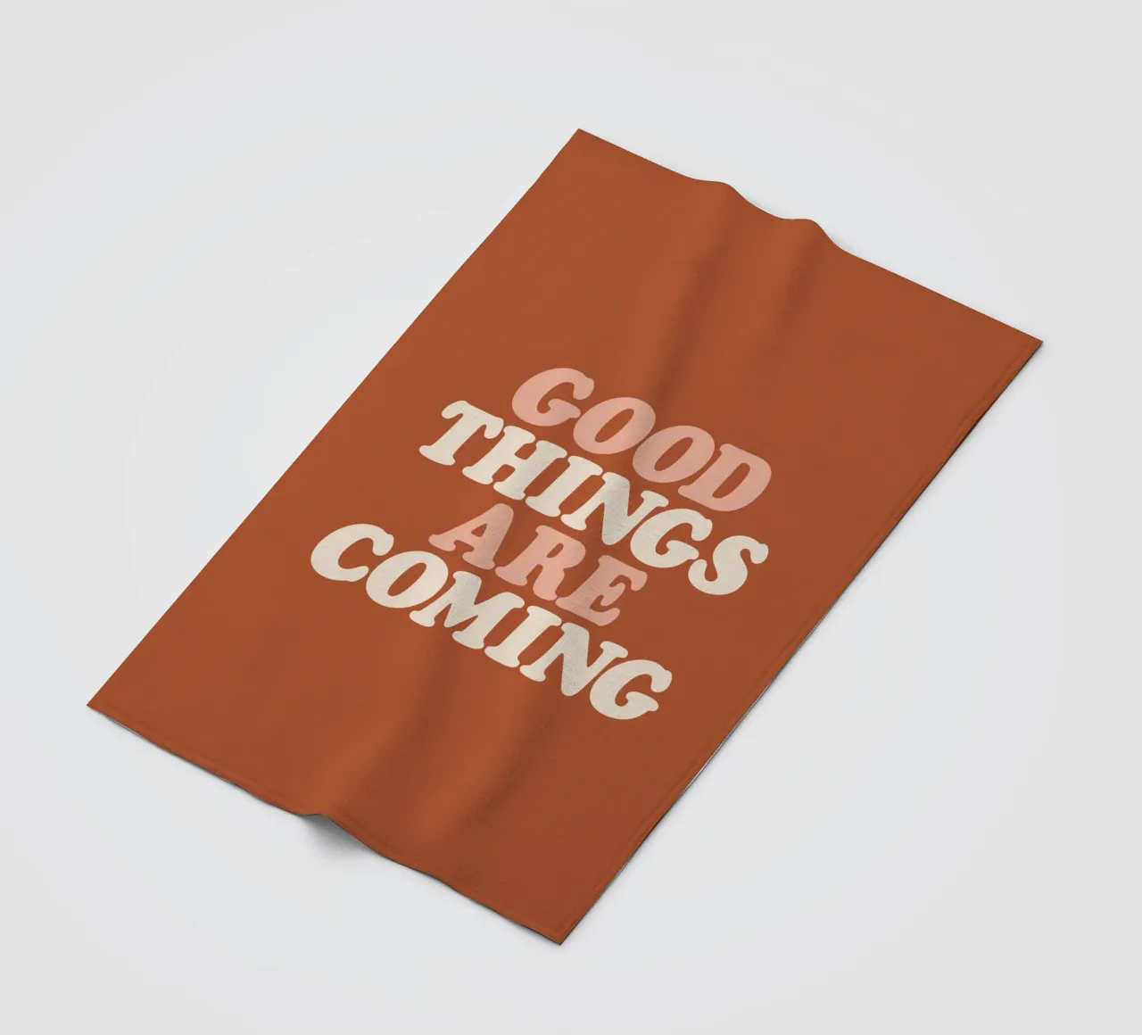 Le cose belle stanno arrivando Tipografia Design coperta in pile da THE MOTIVATED TYPE