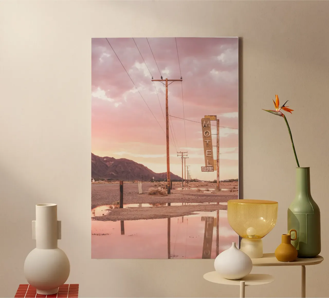 Route 66, VS I Roze zonsondergang vanaf een retro neon motel canvas met Baklijst van Julie Travel Photography
