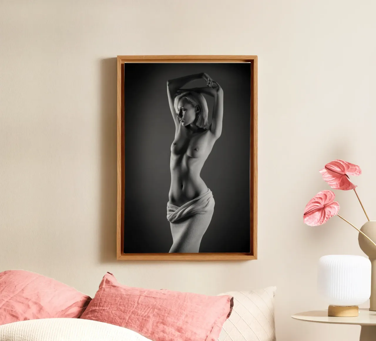 Iveta posed in cotton tela con Cornice a cassetta da Dave Hare Photography