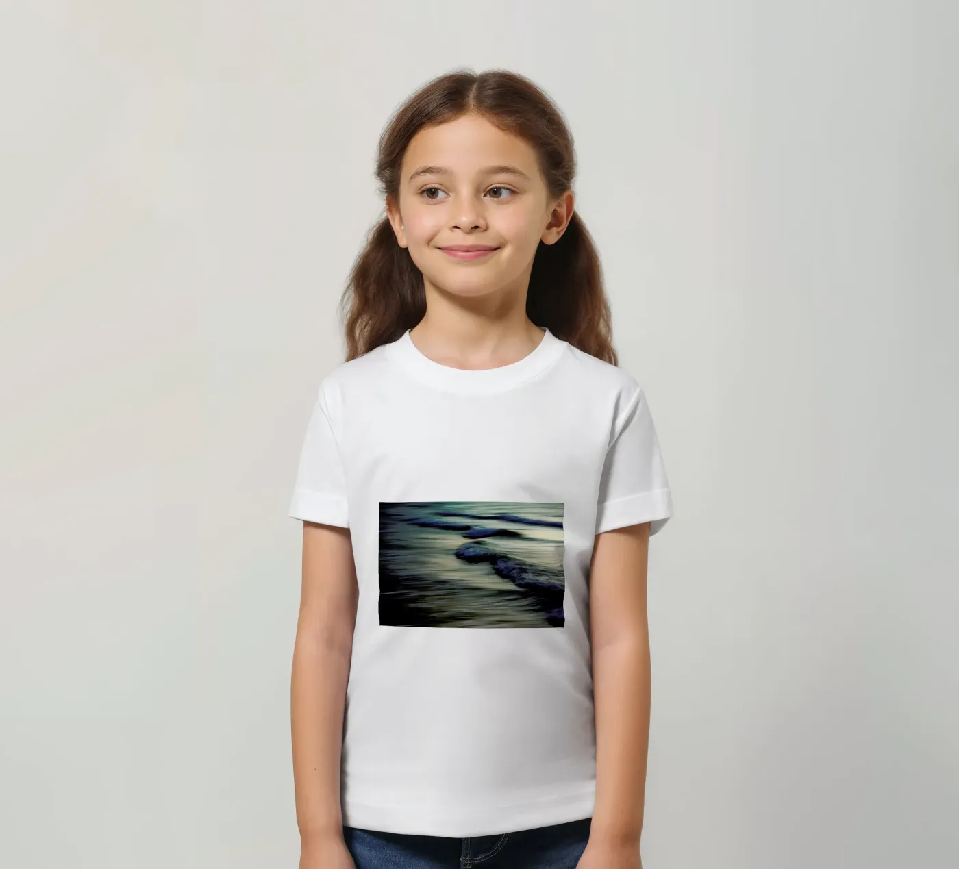 Waves Kinder T-Shirt von Tal Paz-Fridman