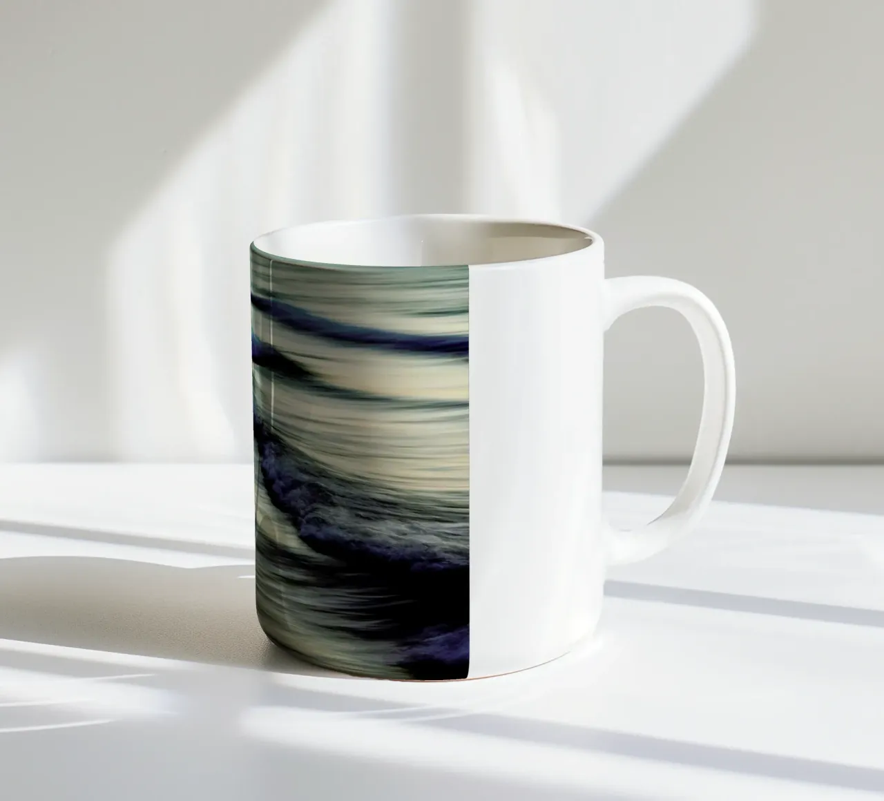 Waves tazza in ceramica da Tal Paz-Fridman
