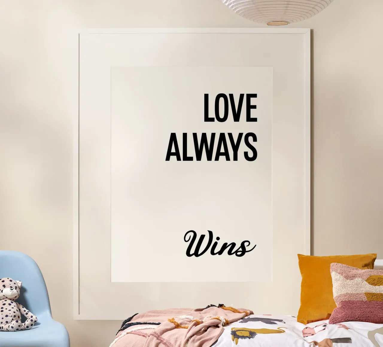 Tipografia L'amore vince sempre poster con telaio in alluminio da YV TYPOGRAPHY
