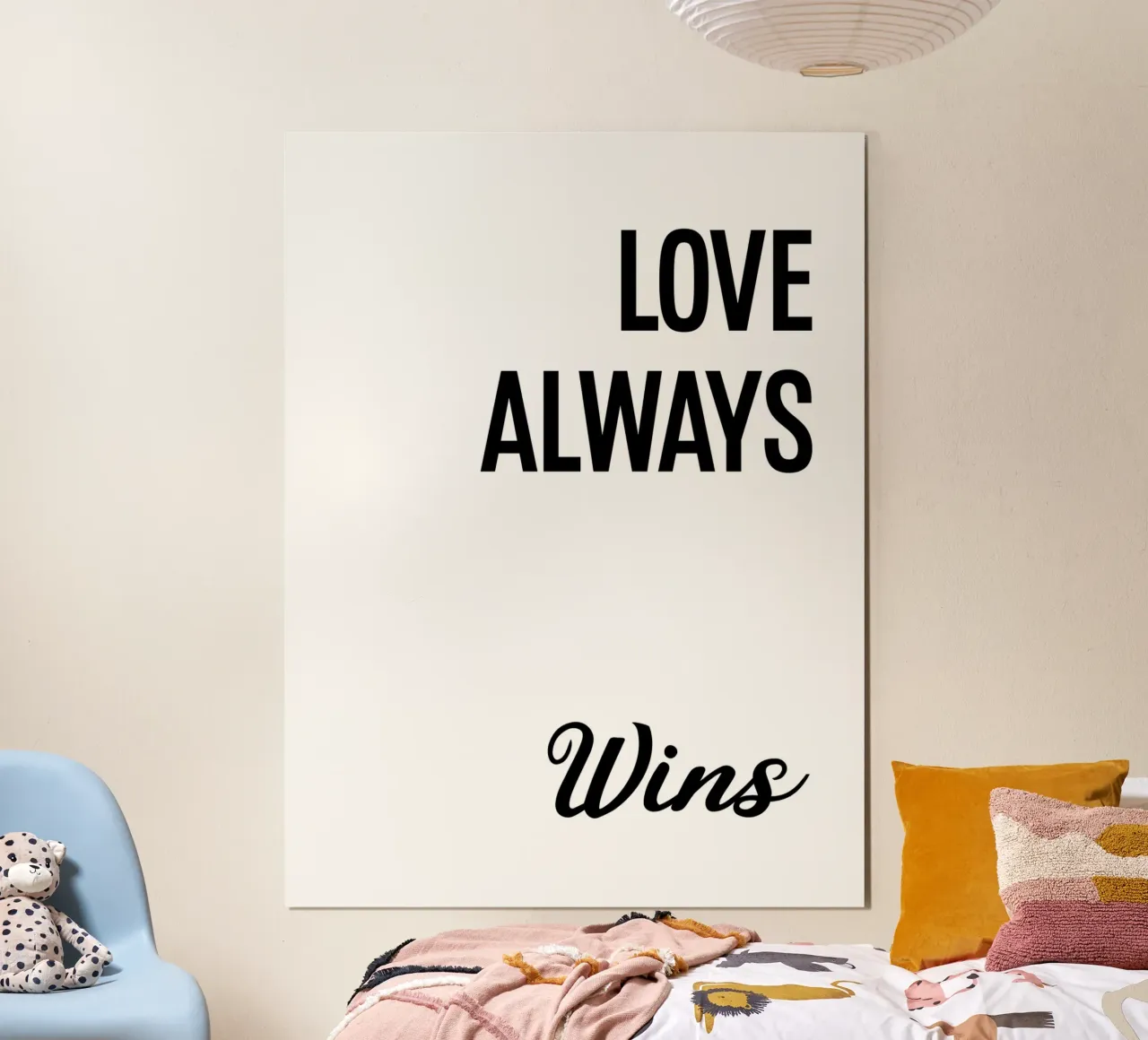 Tipografia L'amore vince sempre poster con telaio in alluminio da YV TYPOGRAPHY