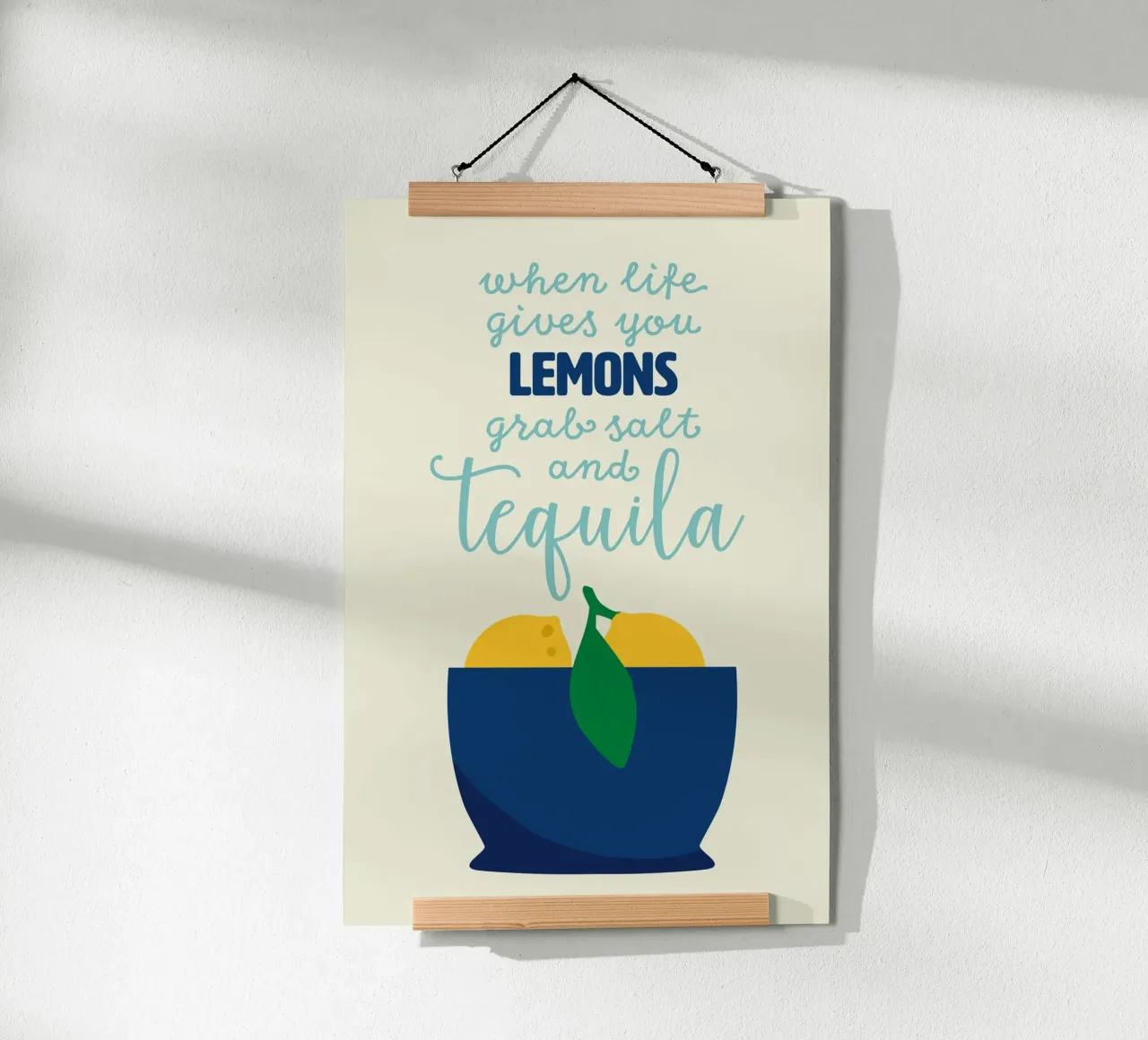 tequila blu poster con telaio in legno da STUDIO 4H37