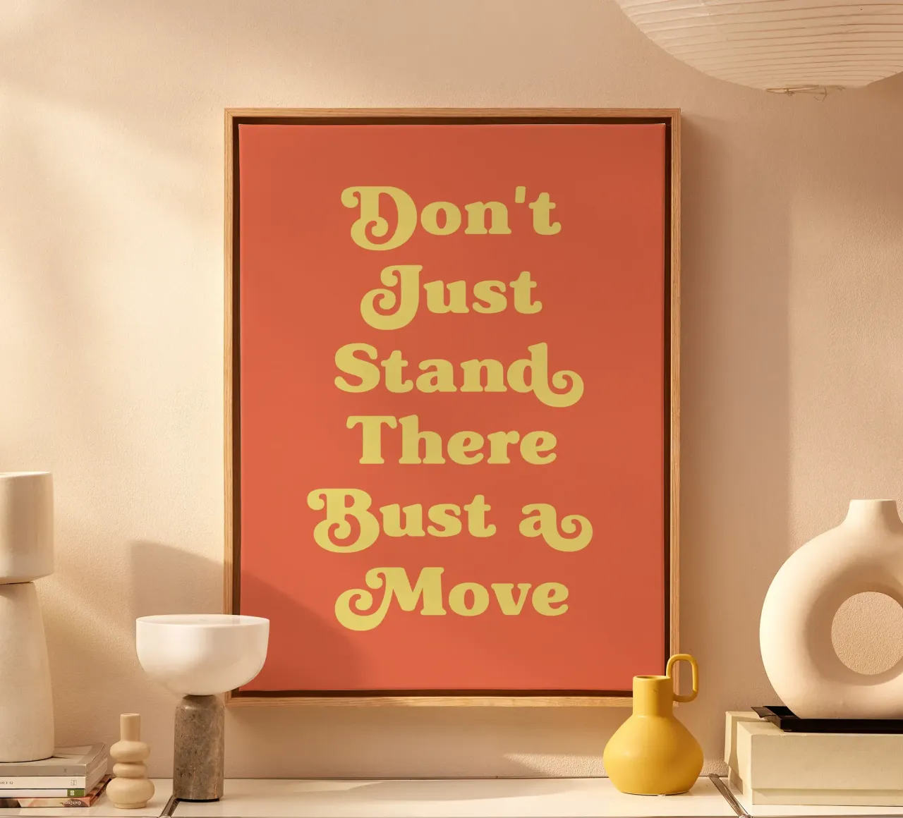 Citazione di Don't Just Stand There (Tono arancione) tela con Cornice a cassetta da Paigaam Studio