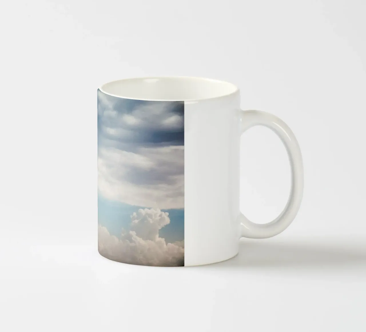 Autumn Clouds tazza in ceramica da Tal Paz-Fridman