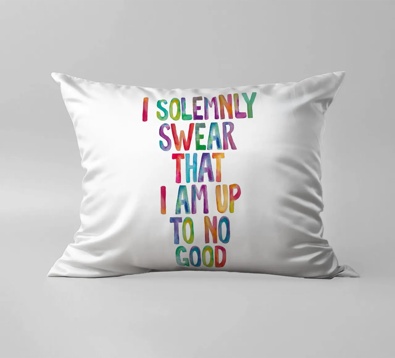 Giuro solennemente che non sto combinando nulla di buono Regenbogen Design cuscino da THE MOTIVATED TYPE