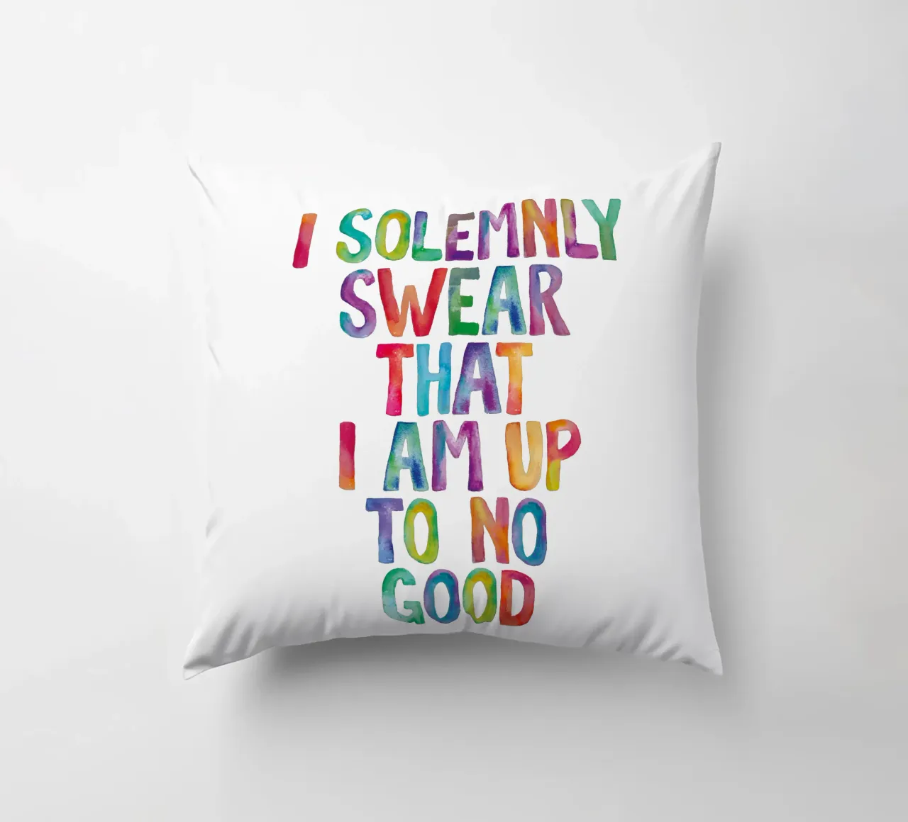 Giuro solennemente che non sto combinando nulla di buono Regenbogen Design cuscino da THE MOTIVATED TYPE