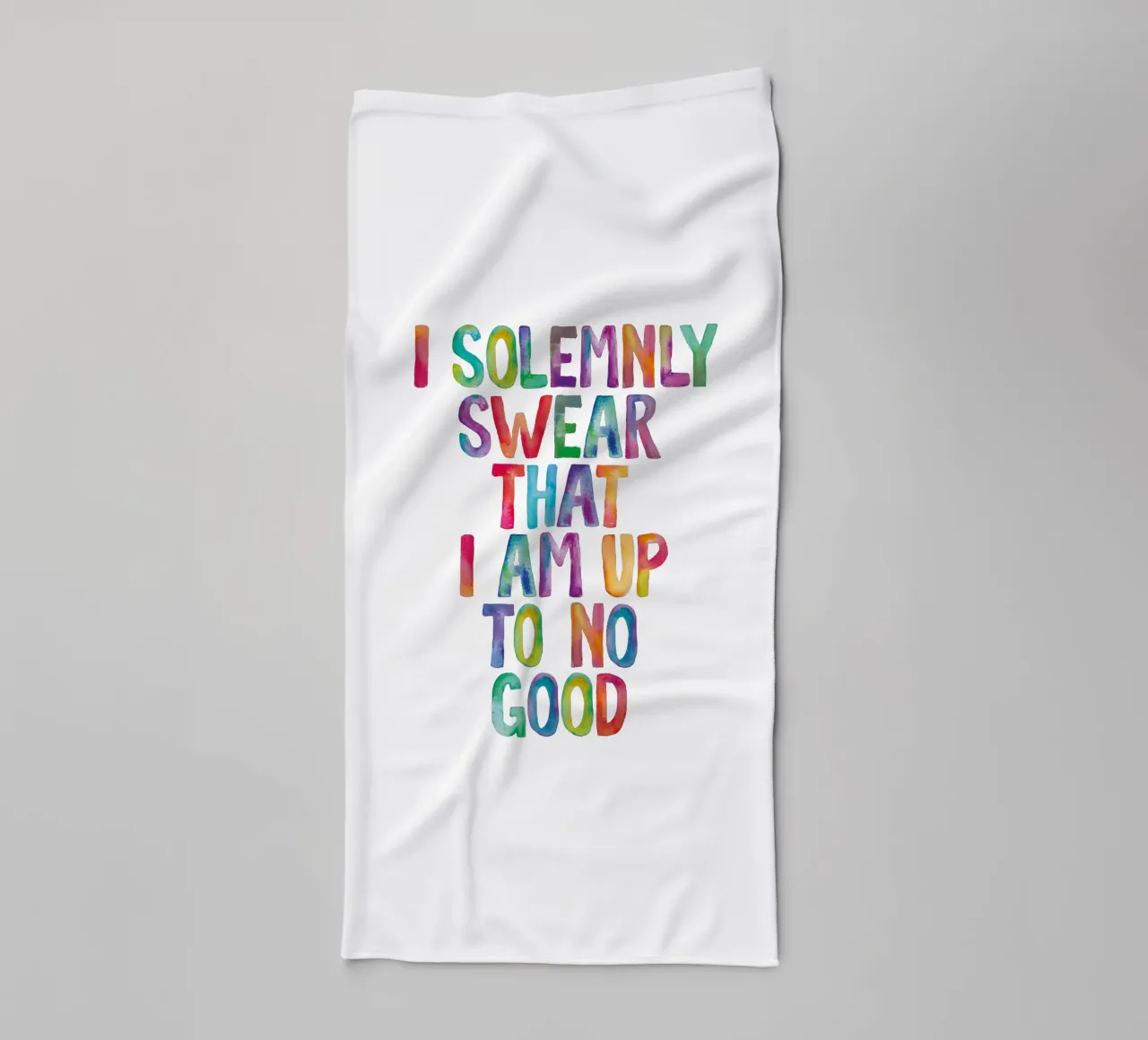 Giuro solennemente che non sto combinando nulla di buono Regenbogen Design asciugamano da bagno da THE MOTIVATED TYPE