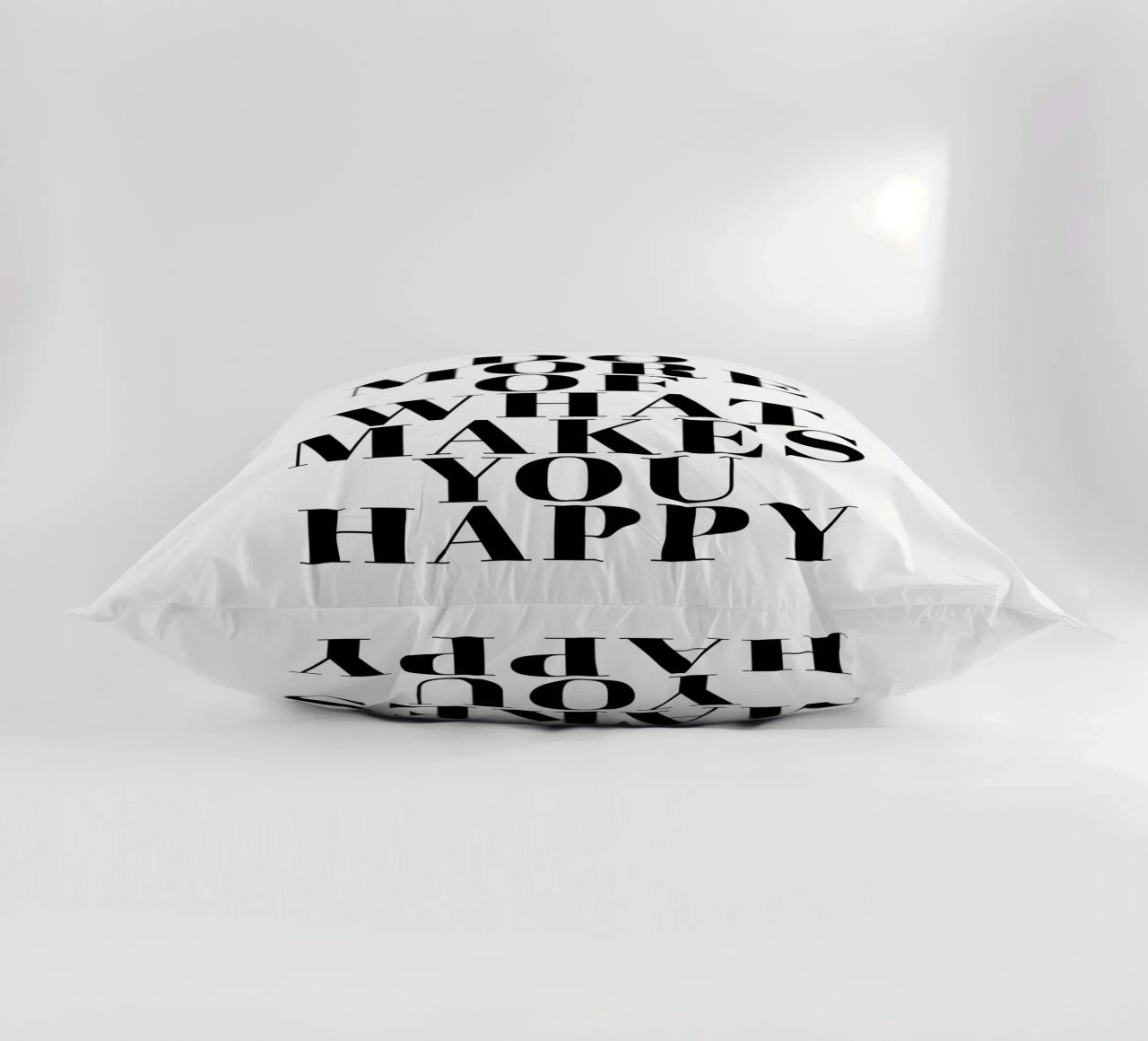 Do More of What Makes You Happy cuscino da Typo Designs