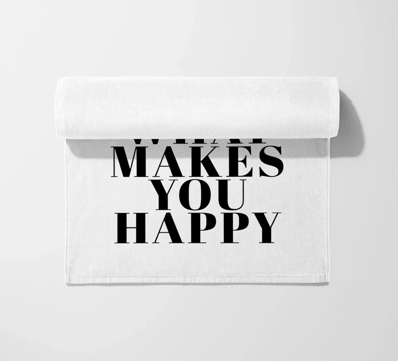 Do More of What Makes You Happy Strandtuch von Typo Designs
