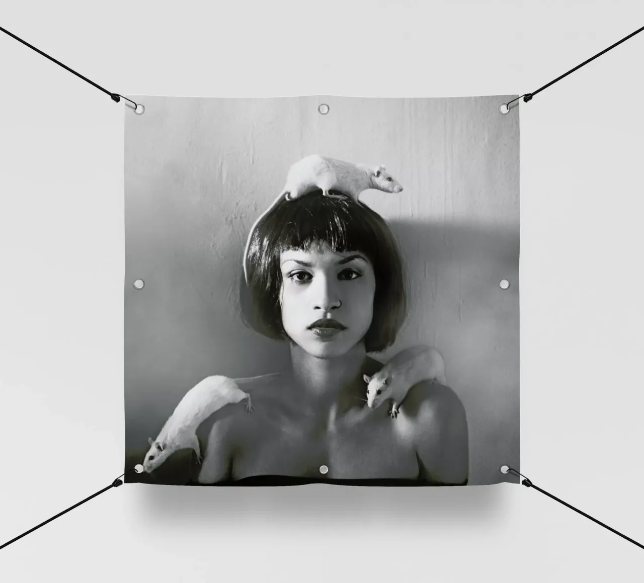 Rat Girl telo in pvc da Jovana Rikalo