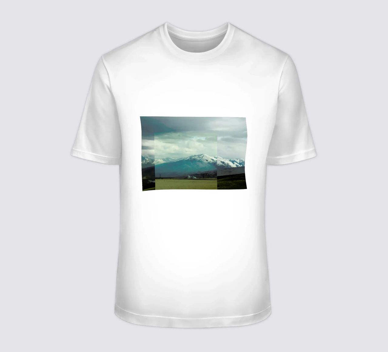 A broken frame t-shirt da Nicolas Messaritis