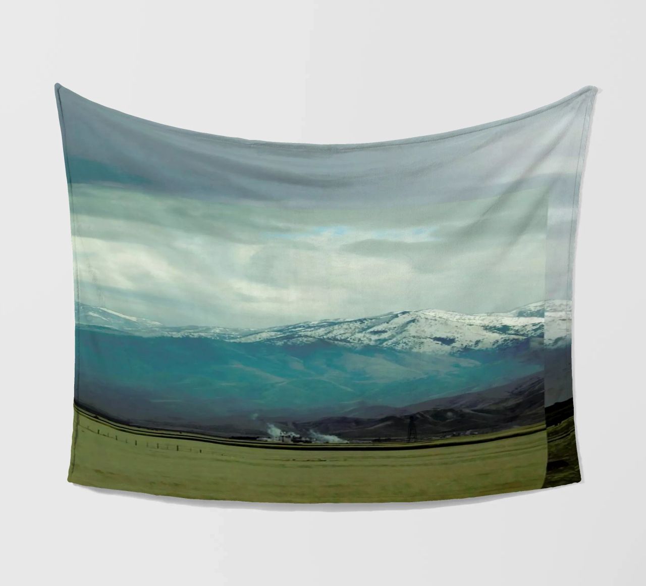 A broken frame coperta in pile da Nicolas Messaritis