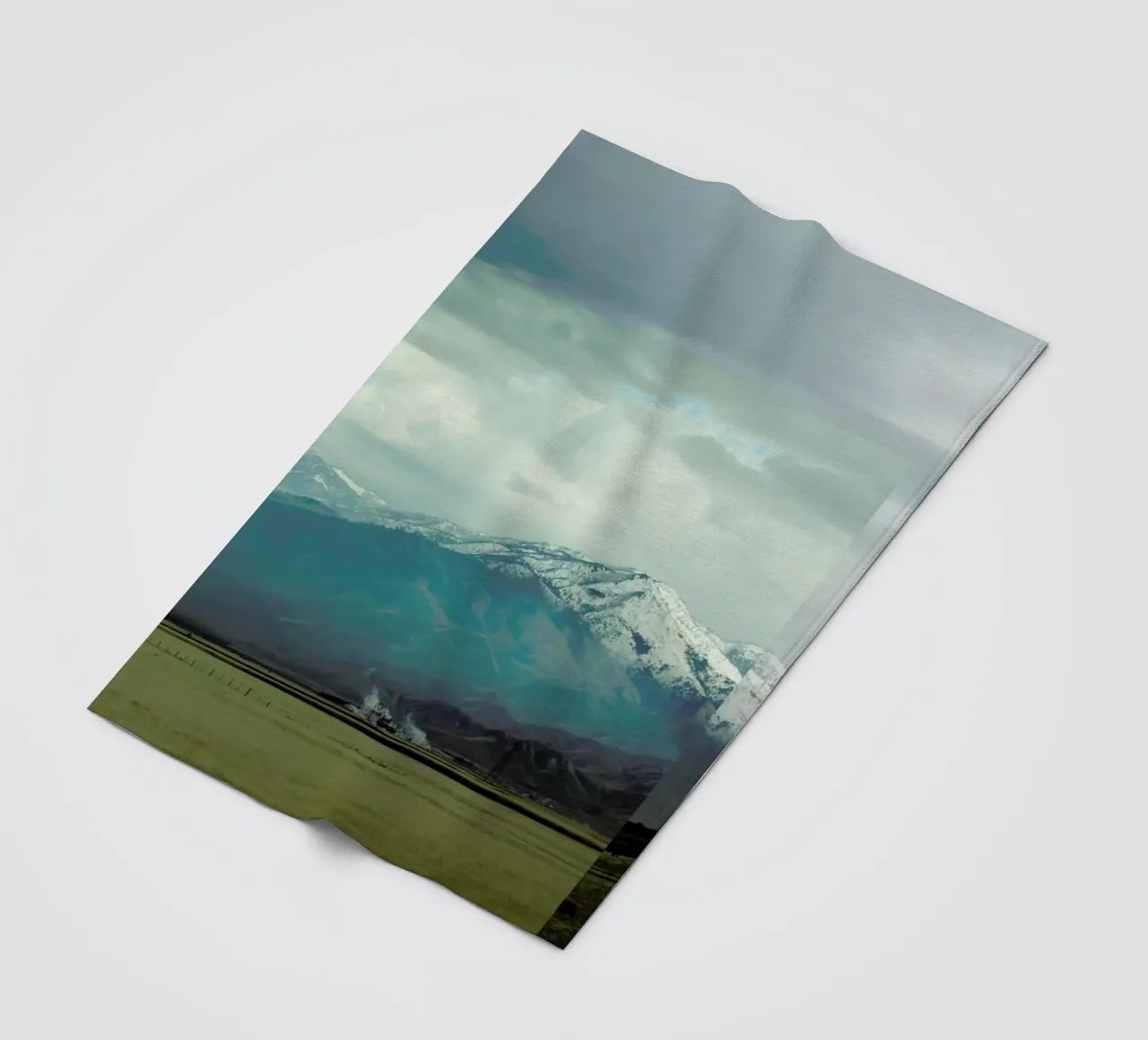 A broken frame coperta in pile da Nicolas Messaritis