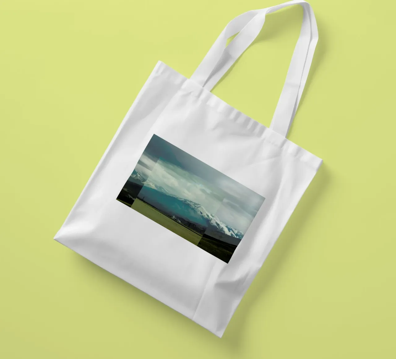 A broken frame borsa in juta da Nicolas Messaritis