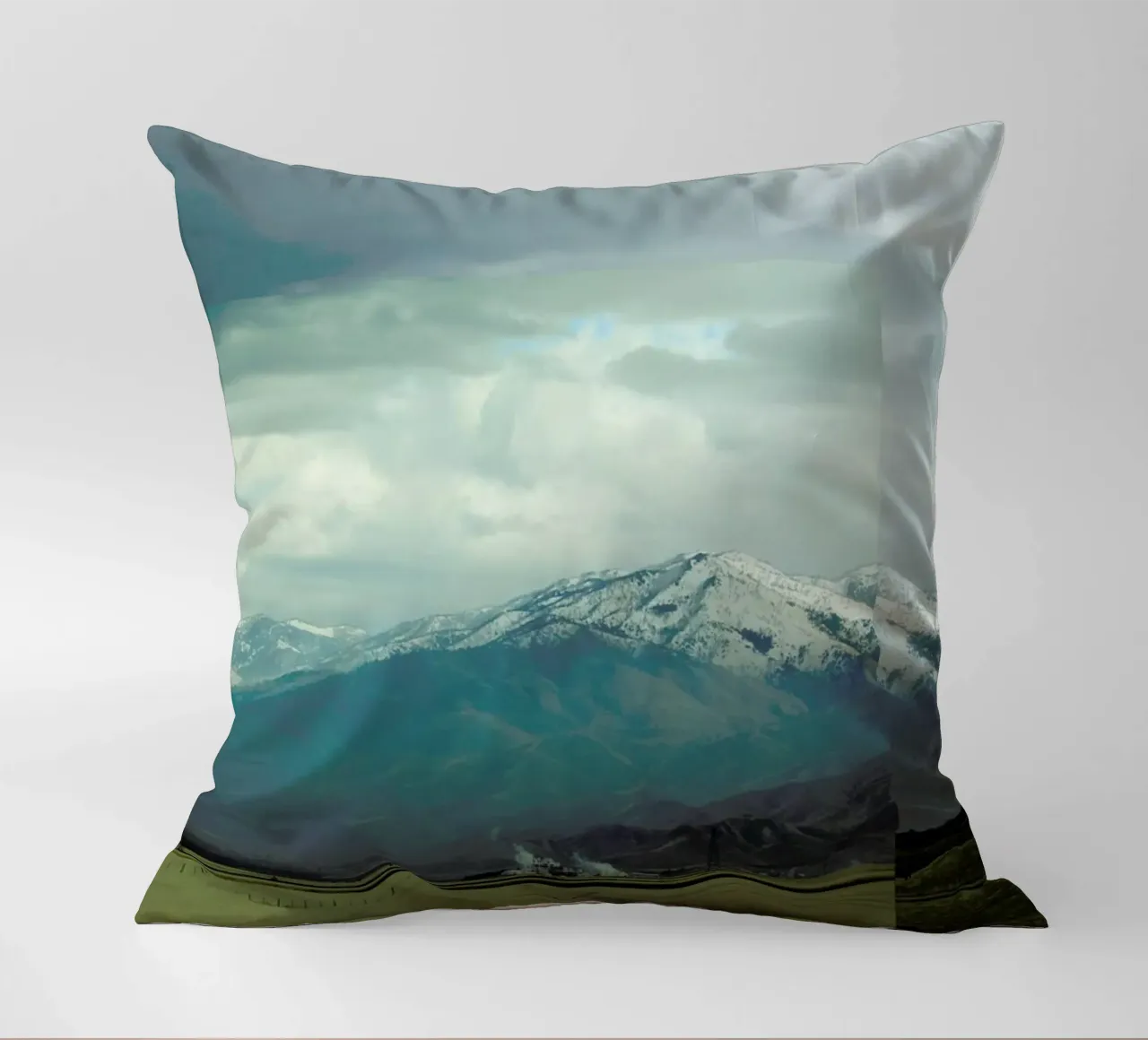 A broken frame cuscino da Nicolas Messaritis