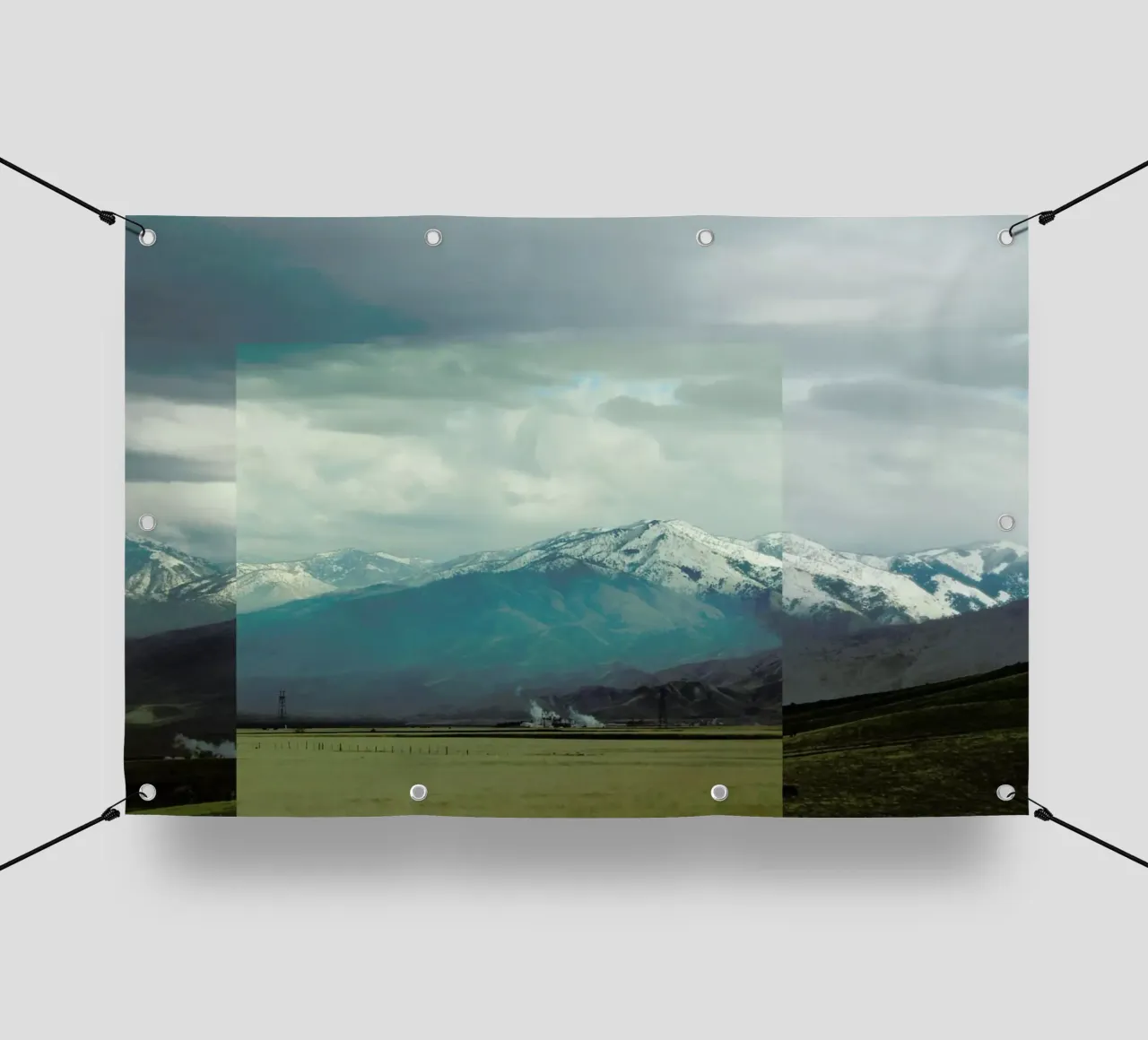 A broken frame telo in pvc da Nicolas Messaritis