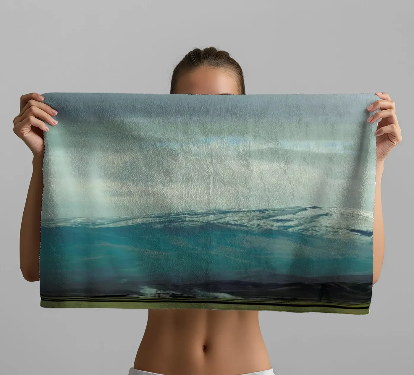 A broken frame towel by Nicolas Messaritis