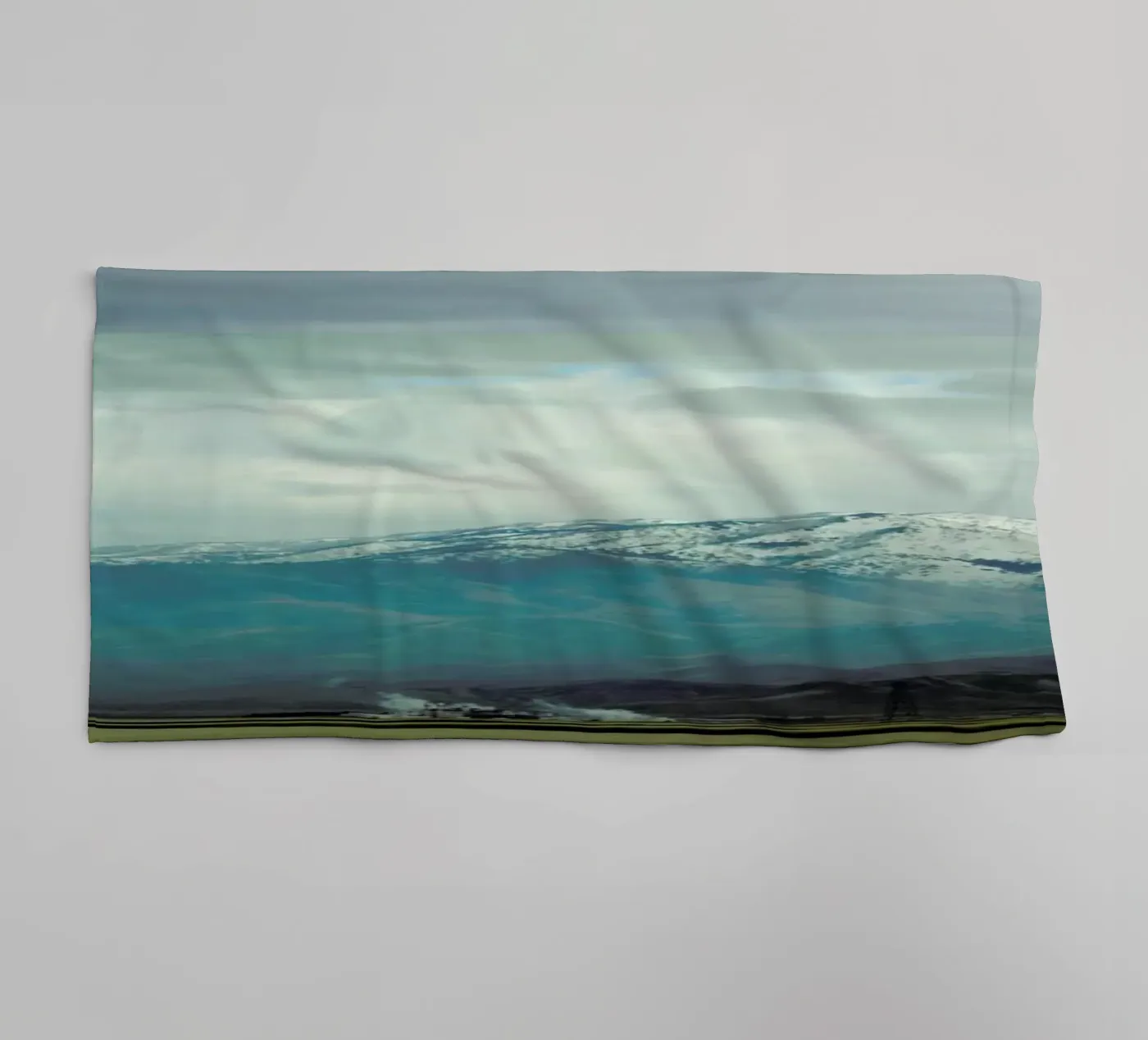 A broken frame towel by Nicolas Messaritis