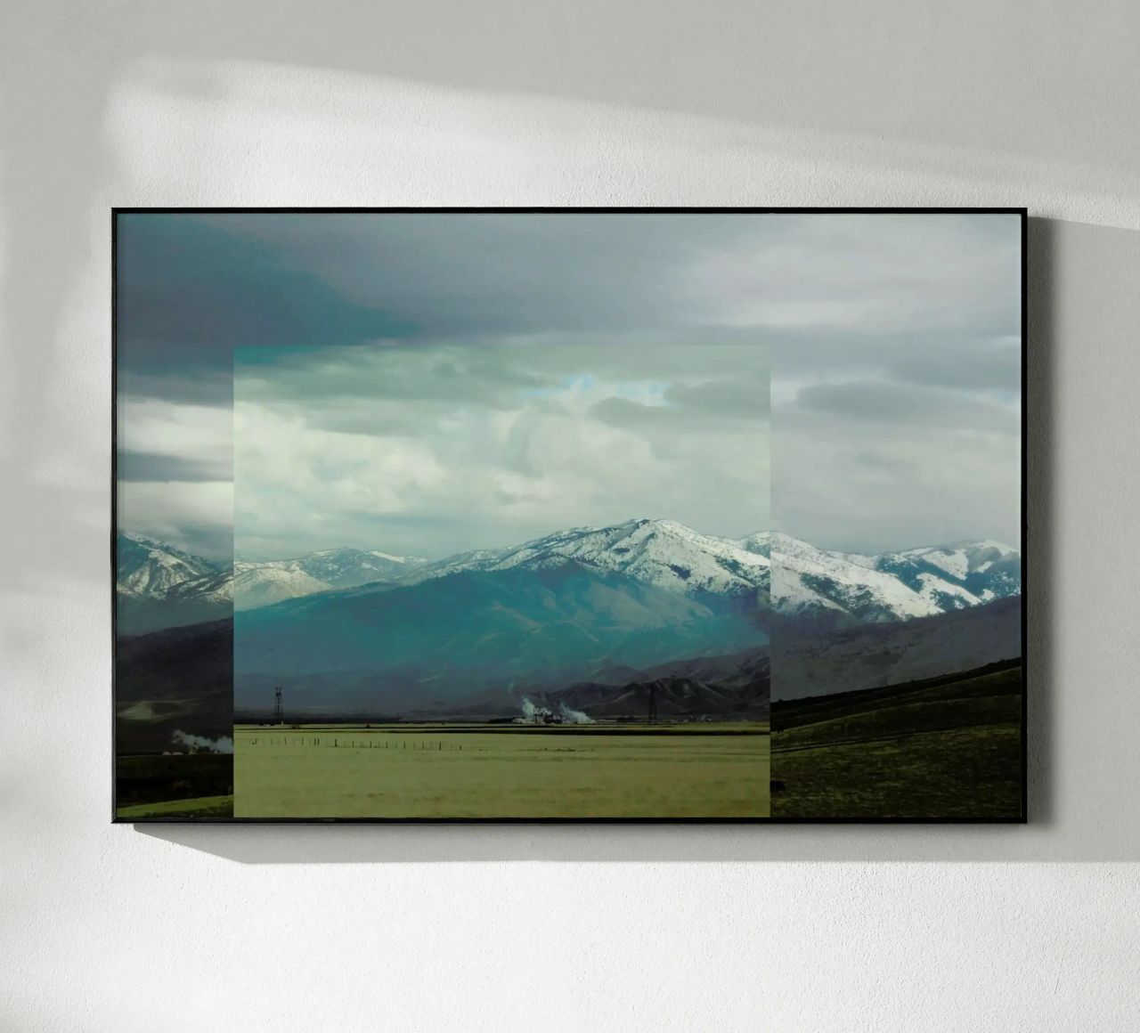 A broken frame plexiglass da Nicolas Messaritis